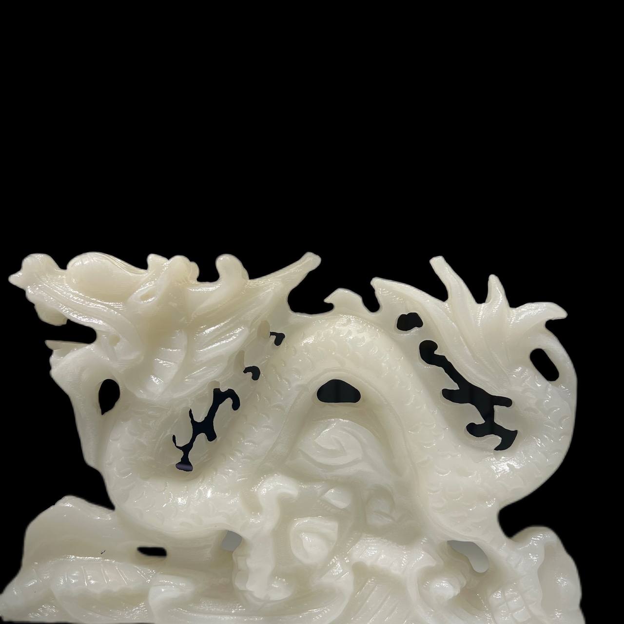 Fine Carved Dragon (White Jade, Green Jade)